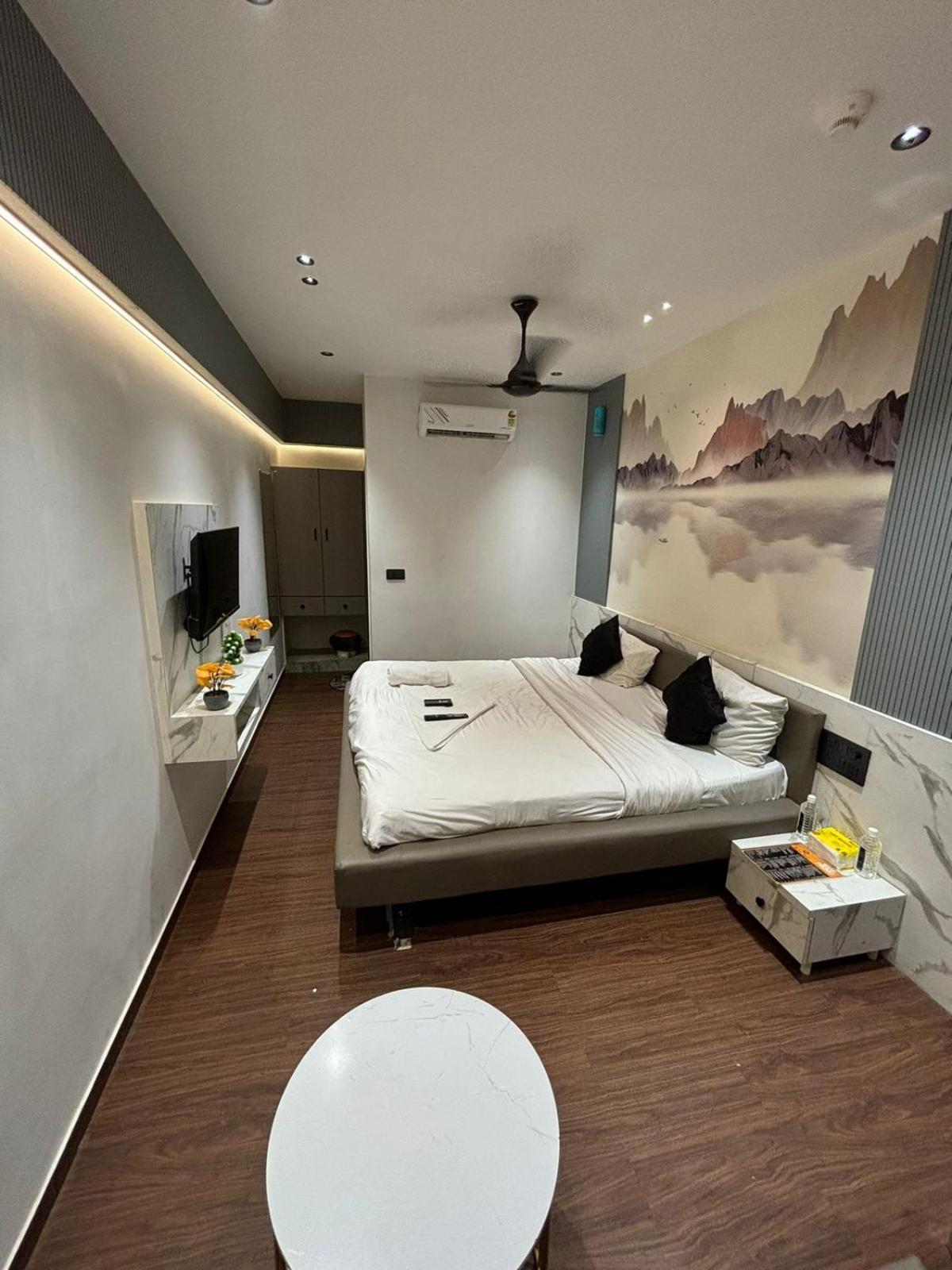 V Love Surat Exterior photo
